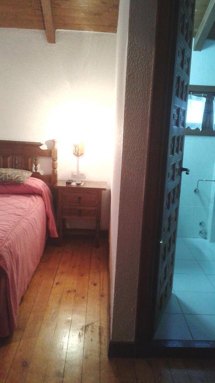 Hostal Puente Deva 埃斯皮纳马 外观 照片